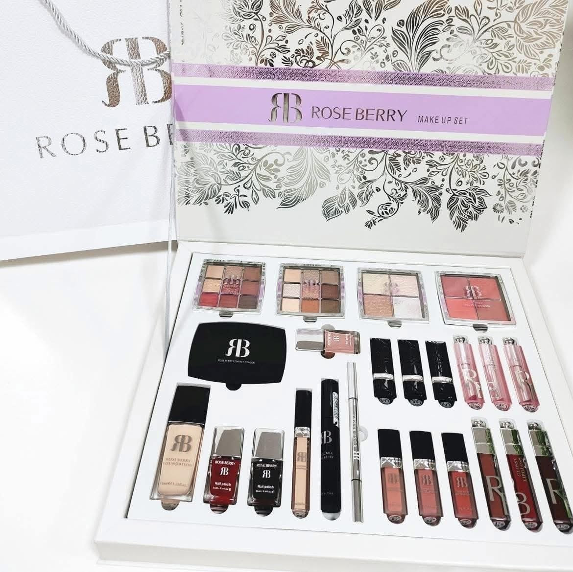 💄✨ مجموعة ميكب روز بيري في سيت واحدة
